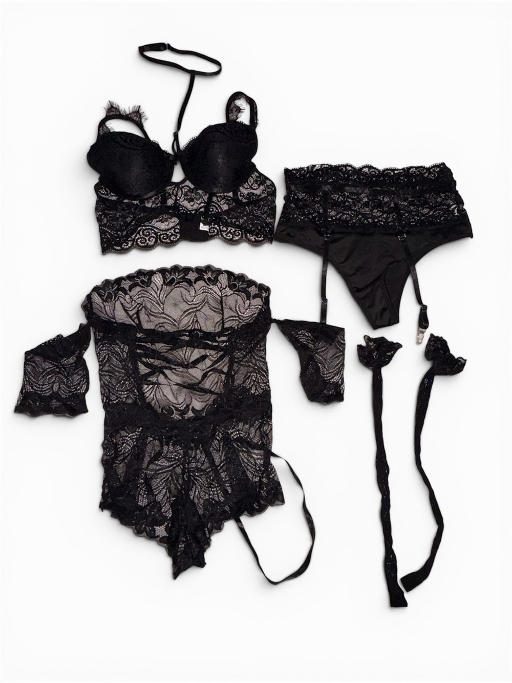Black Lace 4-Piece Lingerie Set - Women Intimates Sz M